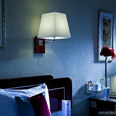 Hotel Des Inventions 3*