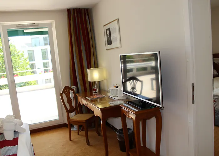 酒店 Des Inventions