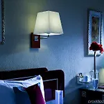 Hotel Des Inventions 3*