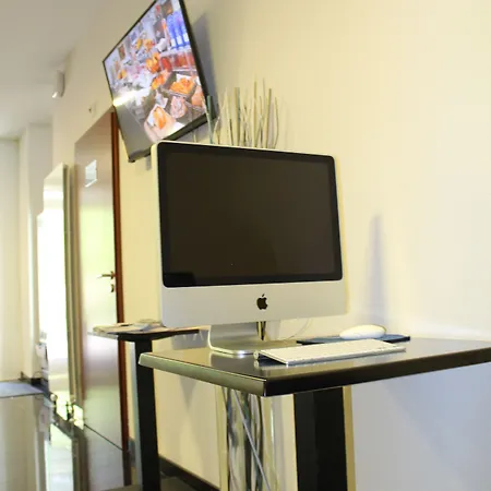 Des Inventions Hotel 3*